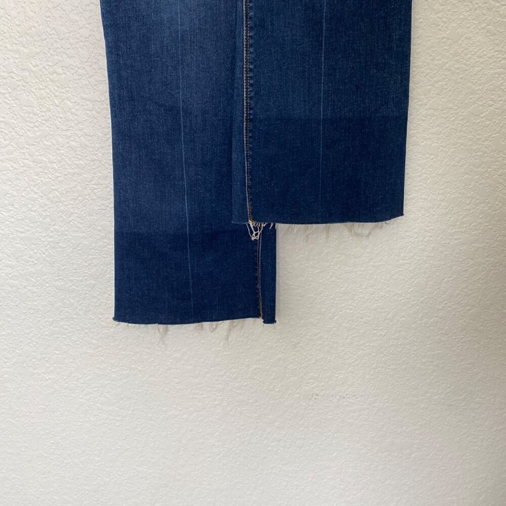 Spanx Blue Distressed Denim Frayed Hem Pull On Jeans Pants Womens size Medium - Picture 3 of 6